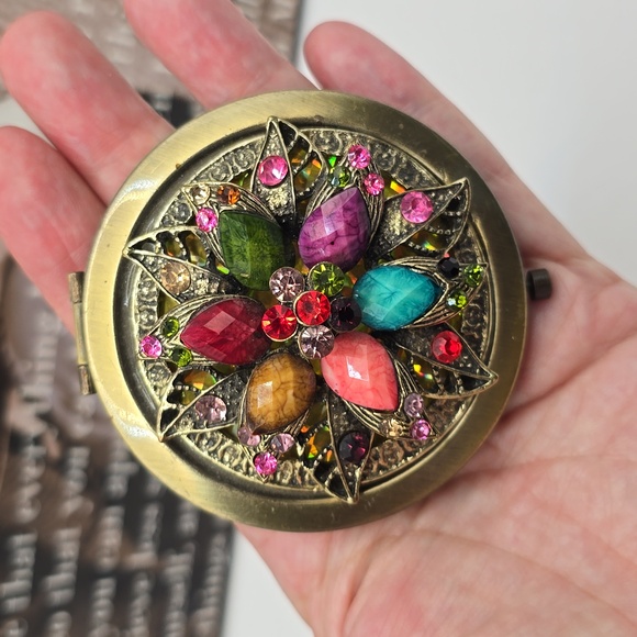 Jeweled Colorful Rhinestone Cabochons Ornate Brass Mirror Compact - Picture 11 of 13